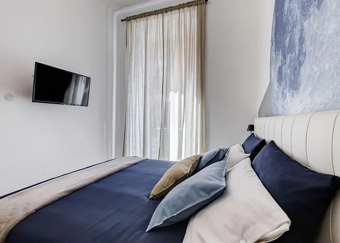 The Great Beauty - 2 Double Bedrooms & 2 Bathrooms *